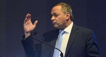 Álvaro Delgado propone eliminar la tasa consular en caso de ser presidente: Es algo arcaico, que dejó de tener sentido