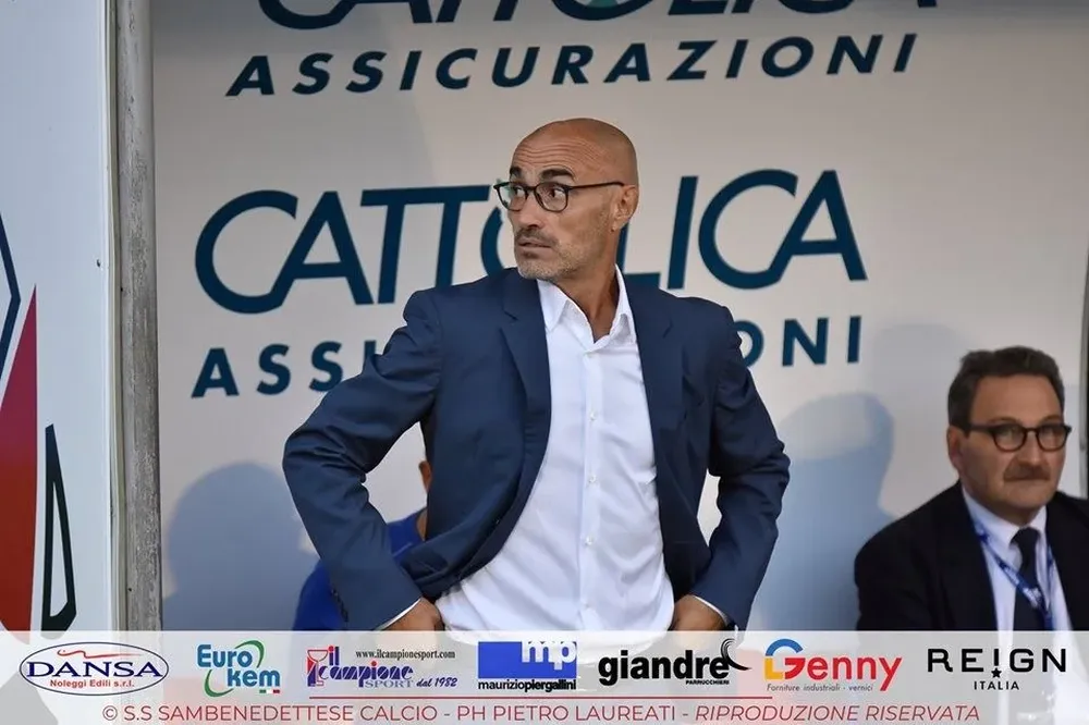 Paolo Montero, entrenador de Sambenedettese