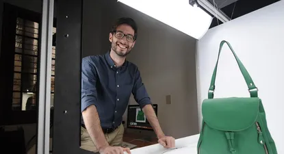 El emprendedor que vio el negocio de las fotos para e-commerce