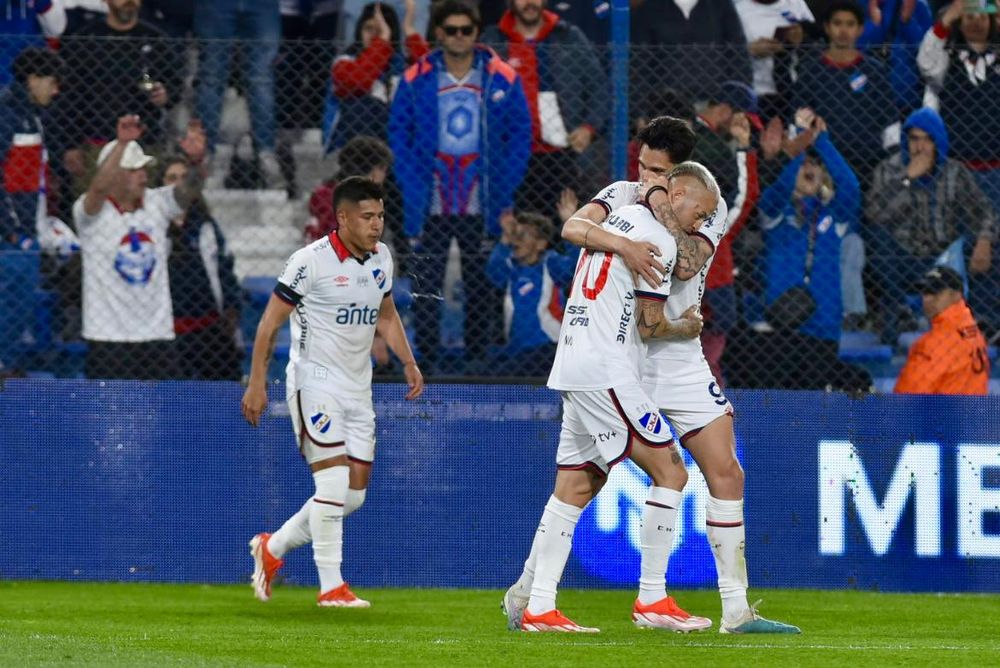 Leandro Lozano, Nicolás López y Ruben Bentancourt