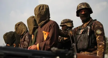 Expertos consultados por BBC Mundo indican que el Talibán, al Qaeda y Estado Islámico comparten una visión bélica y extremista de su religión.