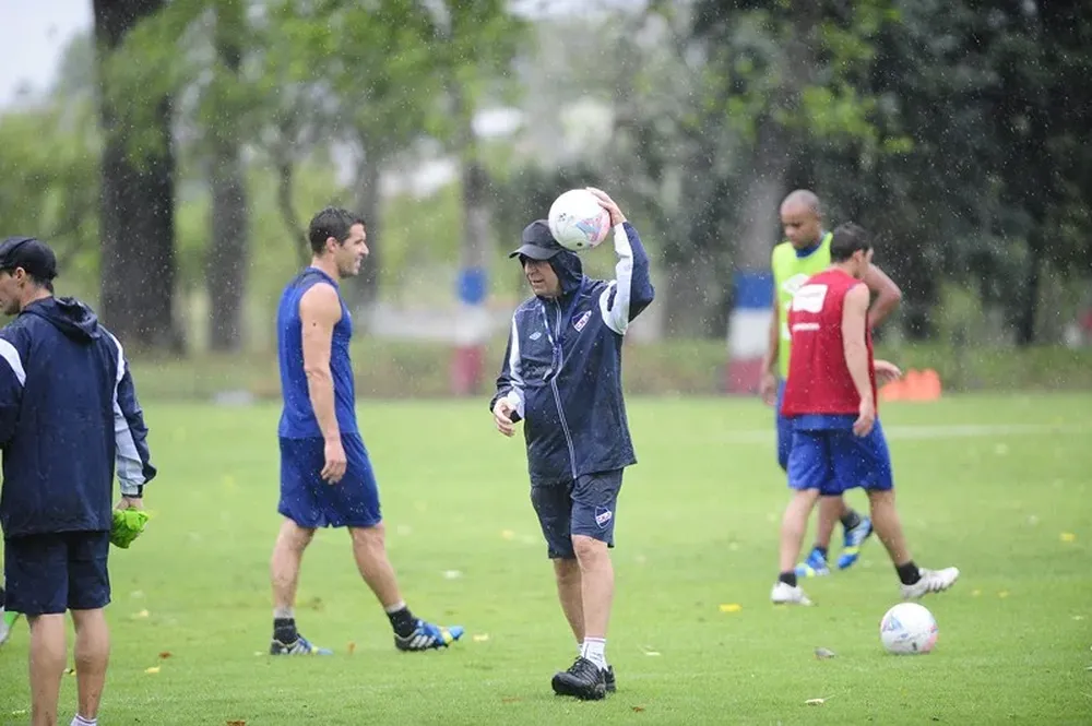 Nacional volvió a entrenar bajo las órdenes de Pelusso