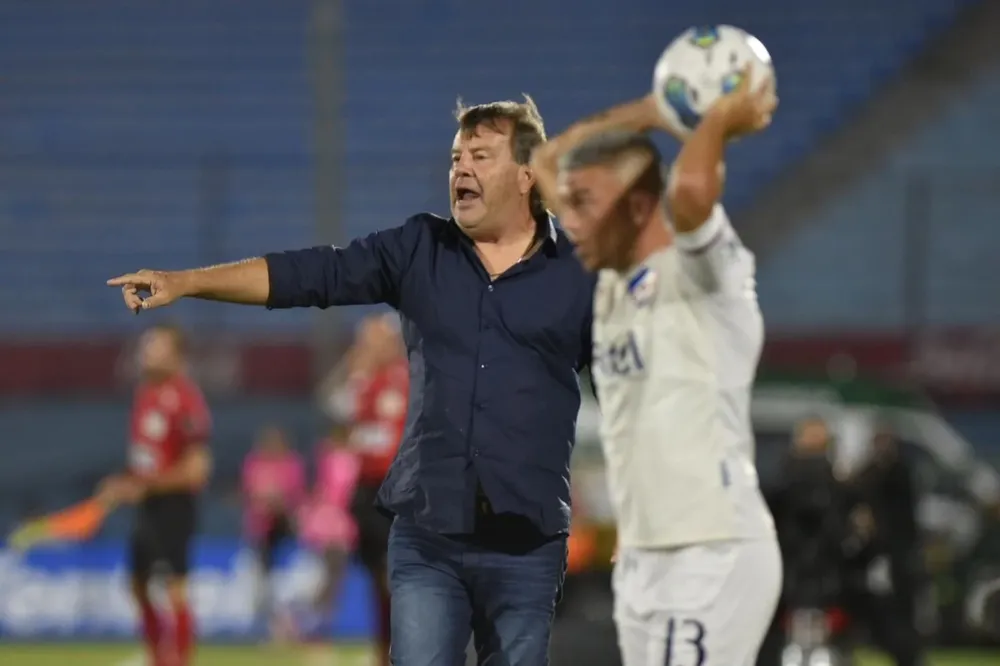 Zielinski y Almeida titular