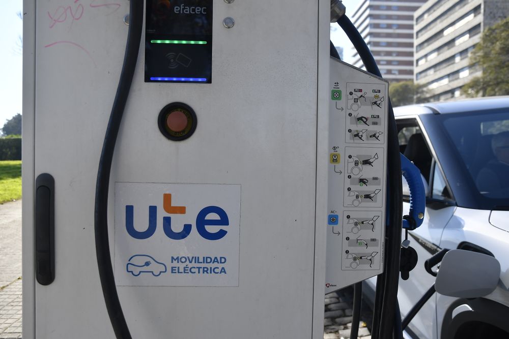 Movilidad eléctrica/poste de carga