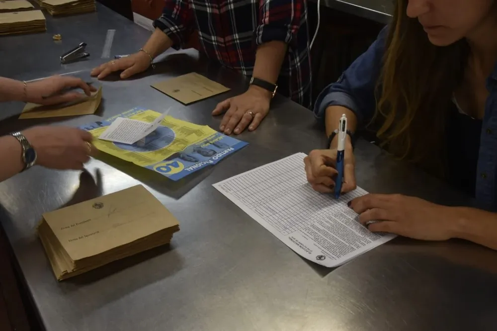 El Múltiple Voto Simultáneo es uno de los dos pilares de la estructura de la presentación electoral en el sistema uruguayo