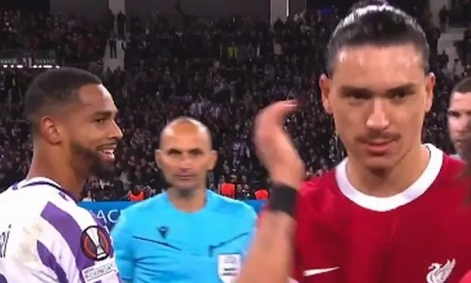 La mirada de Frank Magri a Darwin Núñez