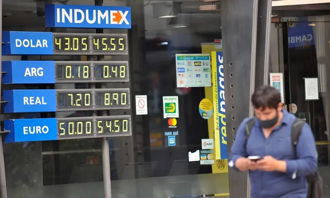 Pizarra de cambio. (Foto archivo)