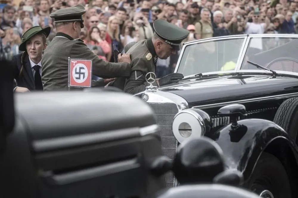 El monumento, llamado “La Colmena de Letonia”, se levanta en la plaza Briviba