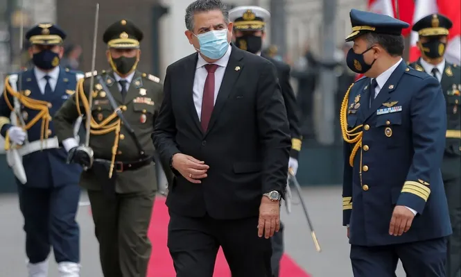 Crisis en Perú: renunció presidente Merino tras menos de una semana en el poder