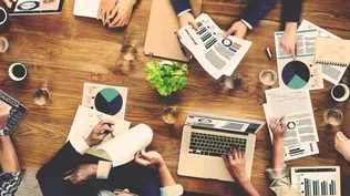 Vacaciones ilimitadas llevan a más tiempo en la oficina