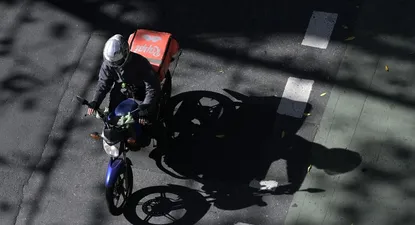 La Junta Departamental de Maldonado reglamentó el trabajo de los repartidores.