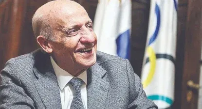 Julio César Maglione en su época como presidente del Comité Olímpico Uruguayo