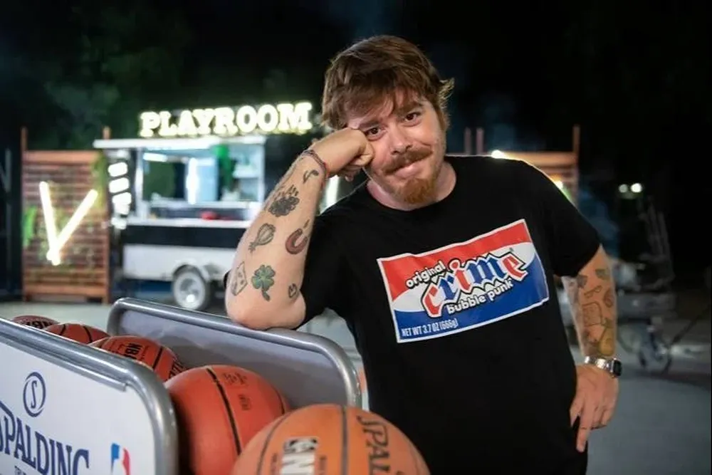 Migue Granados en el set de ESPN Playroom