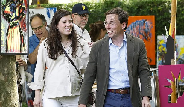 Teresa Urquijo de Borbón y José Luis Martínez Almeida.