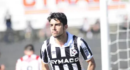 Gastón Rodríguez abrió el camino de la goleada de Wanderers ante River Plate