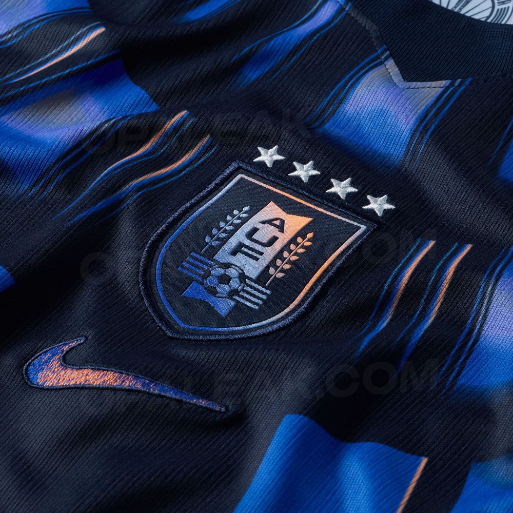 Fotos de las nuevas camisetas de Uruguay para el Mundial 2026
