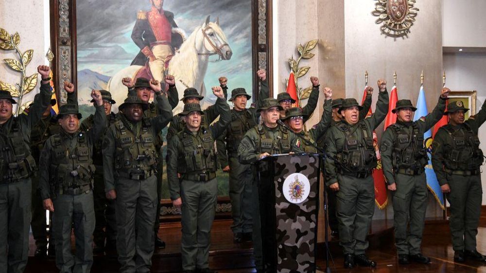 Hasta ahora, el apoyo de la cúpula militar a Maduro parece firme. Pero cientos de militares están presos y varios líderes chavistas han desertado.