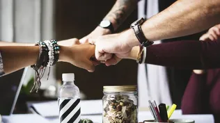 Cómo se perciben los jóvenes y qué esperan de las empresas