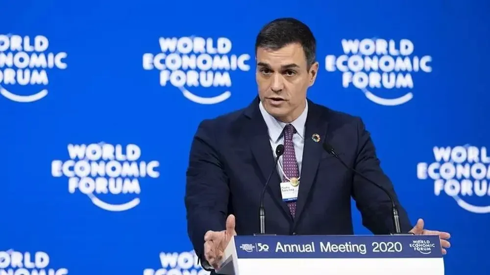 Sánchez asegura que la economía española va como una moto.