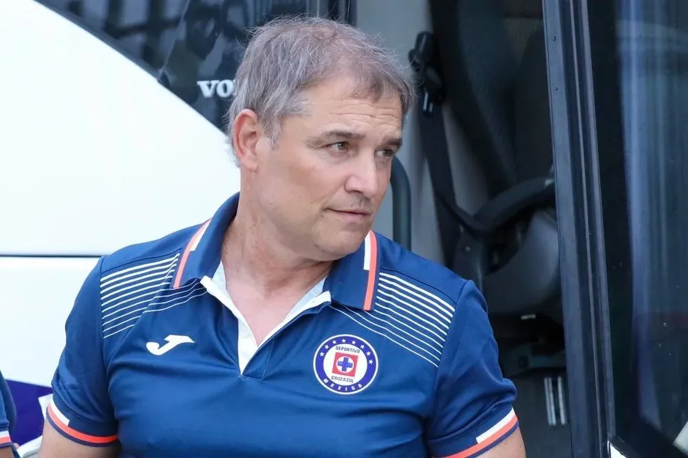 Diego Aguirre en su último equipo Cruz Azul