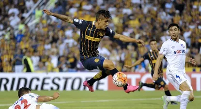 Alfonso Espino, Jonas Aguirre y Jorge Fucile