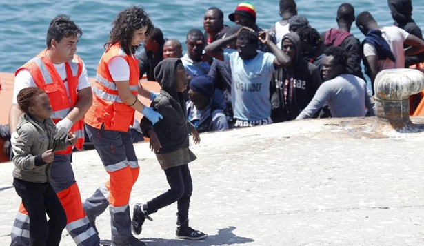 Negocian la ubicación de menores migrantes en España
