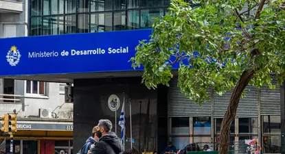 Mides abrió llamado para 12 administrativos