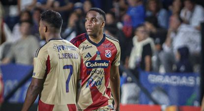 Hayen Palacios en el DIM ante Liverpool