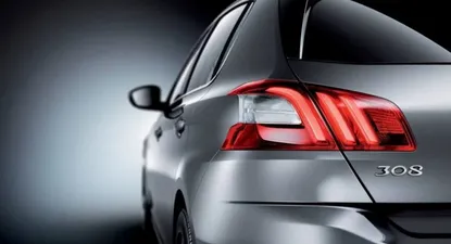 El auto del año 2014 suma el  Motor del Año 2015