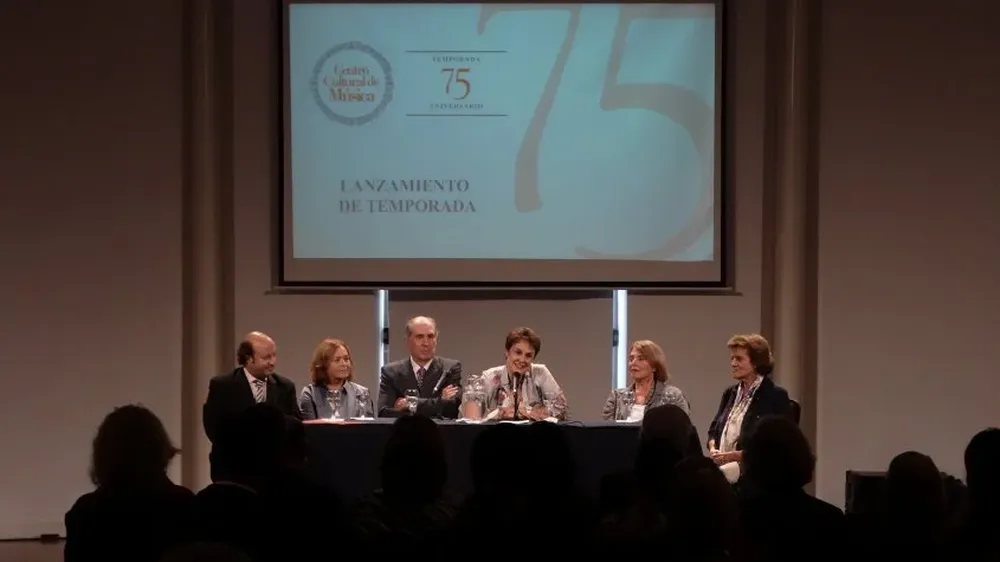 María Julia Caamaño, Vera Heller y Raquel Descalzi