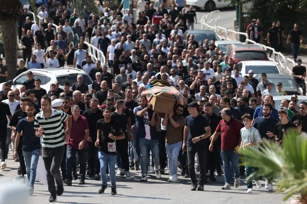 Las víctimas fatales siguen en aumento mientras Israel prepara la invasión a Gaza, aunque aclaró que no será este domingo.