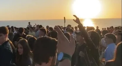 Los jóvenes se autogestionan la fiesta ante el cierre de Alma