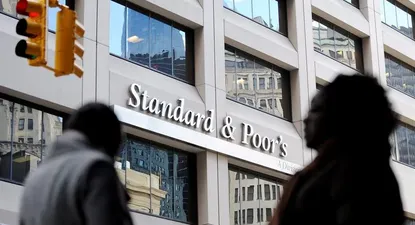 Fachada de la agencia de medición de riesgo Standard & Poors en Nueva York