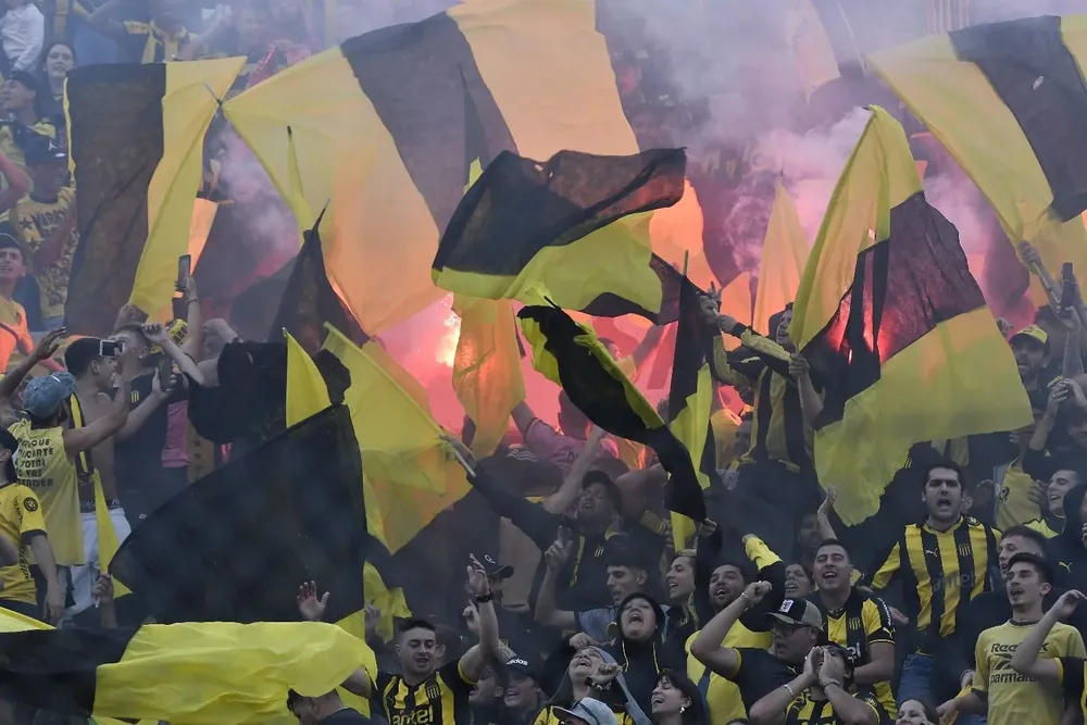 Los 5 mil hinchas y socios de Peñarol deberán estar bien distribuidos en el Estadio Campeón del Siglo el próximo miércoles ante Sporting Cristal por la Copa Sudamericana
