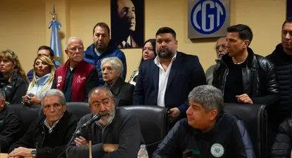Carlos Acuña, Héctor Daer y Pablo Moyano, los titulares de la CGT