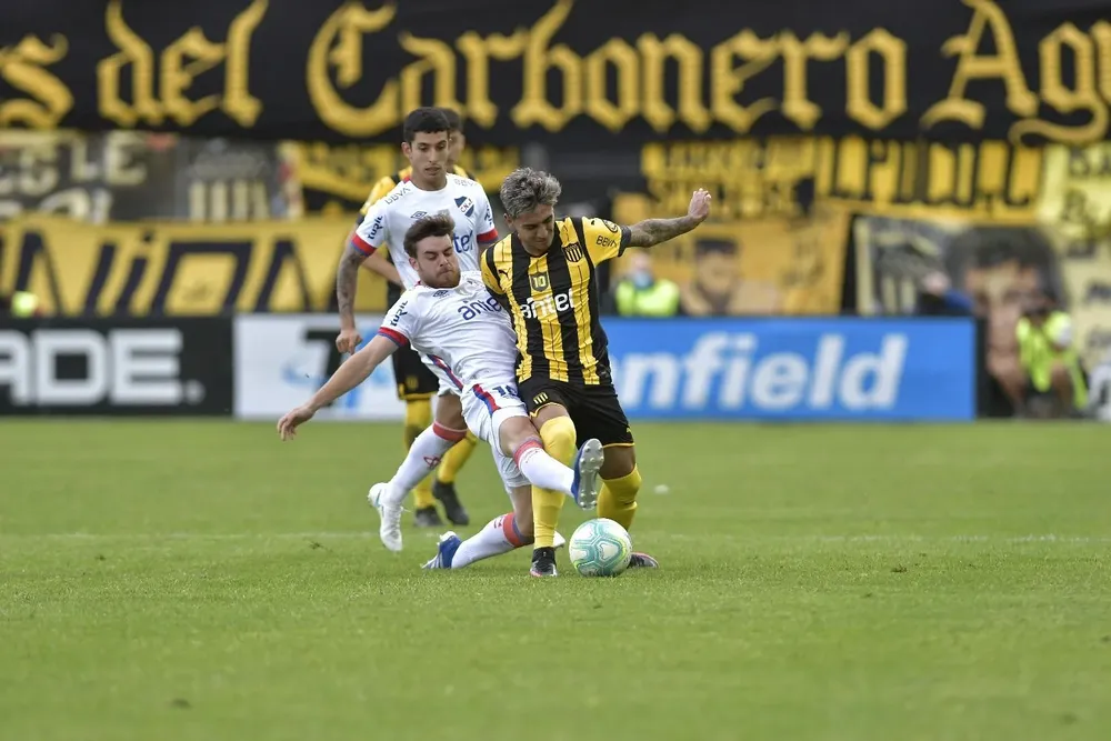 Trezza será titular en los albos, mientras que Torres lo será en los carboneros