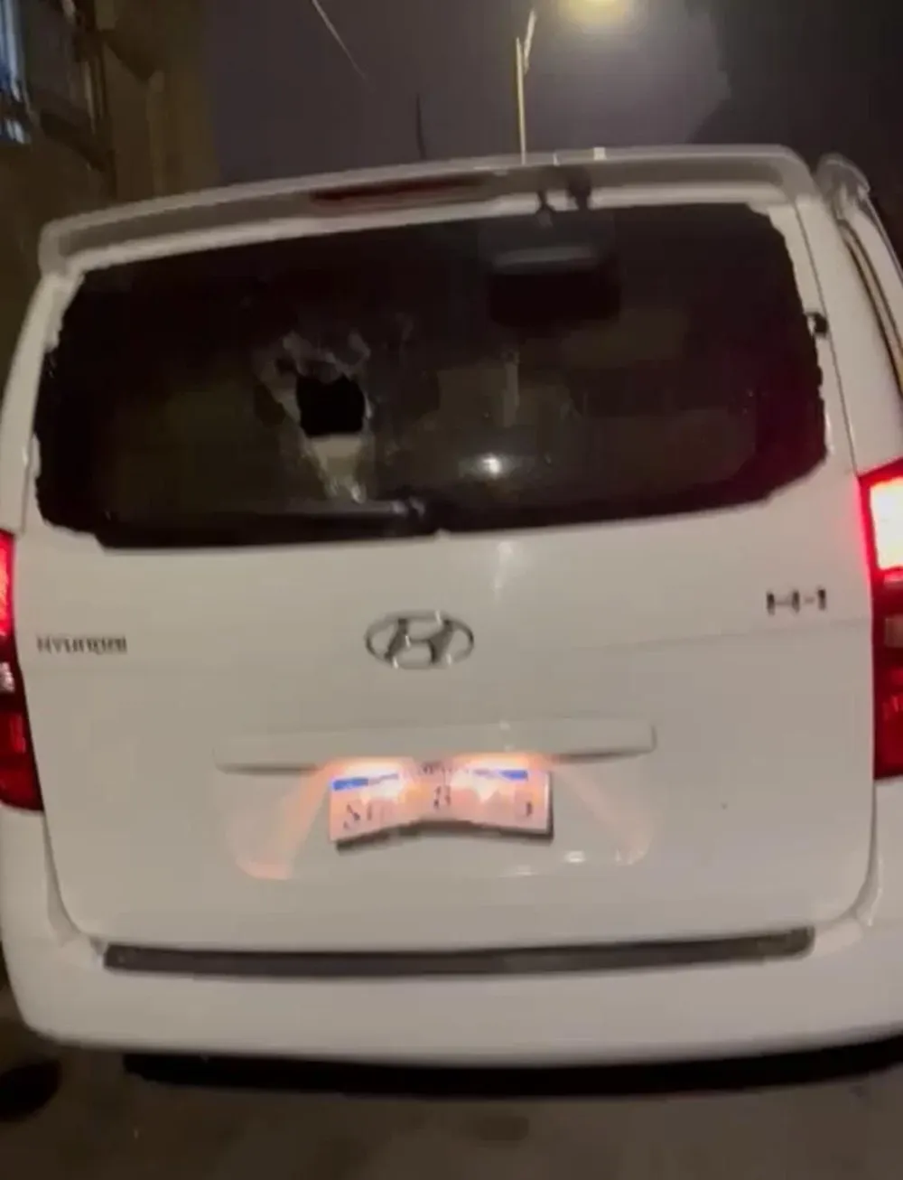 Camioneta que trasladó a Robert Silva fue vandalizada