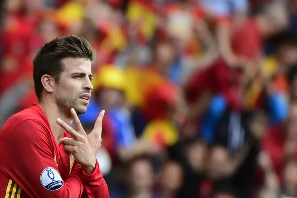 Así festejó Piqué el gol del triunfo ante los checos