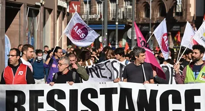 francia semiparalizada por una huelga nacional por mejoras salariales