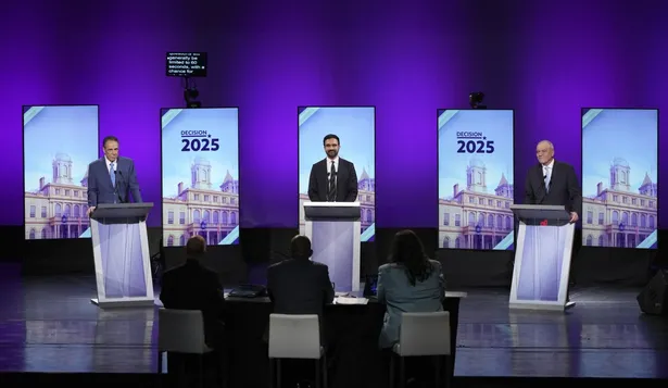 Pese a las donaciones de 26 multimillonarios para frenarlo, Mamdani encabeza las encuestas en Nueva York Pese a las donaciones de 26 multimillonarios para frenarlo, Mamdani encabeza las encuestas en Nueva York