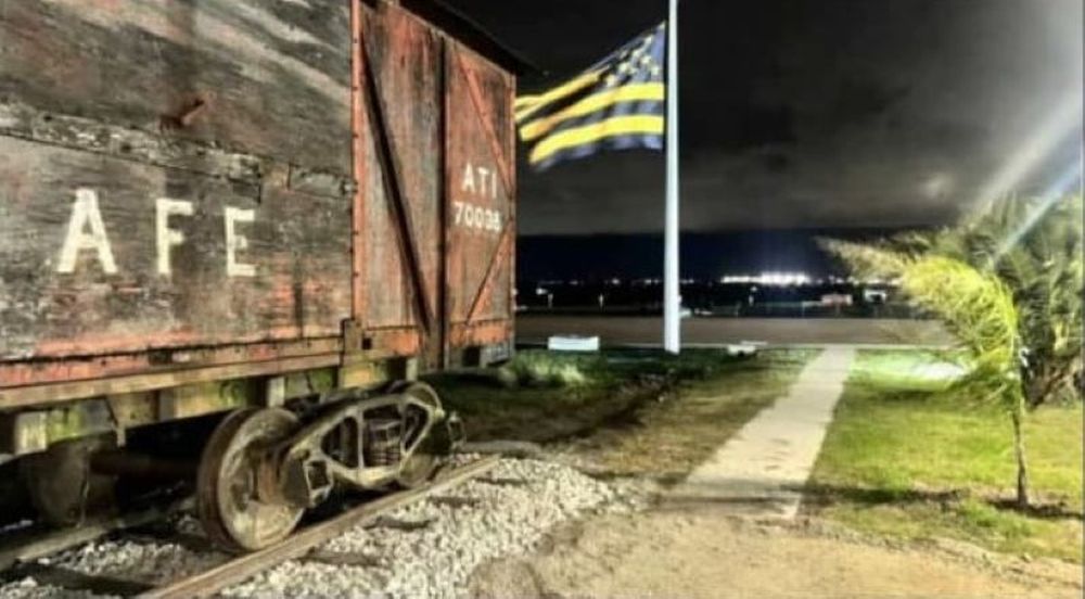 Los primeros vagones oficinas comprados a AFE, ya están en la Ciudad Deportiva Néstor Goncalves de Peñarol