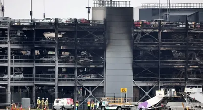El aeropuerto, situado a unos cuarenta kilómetros al norte de la capital británica, reabrió al inicio de la tarde de este miércoles.