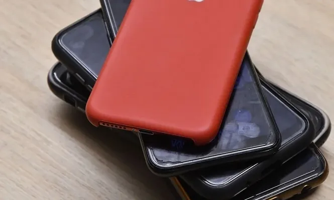 La mayoría de celulares usados que se venden en Uruguay son iPhones.