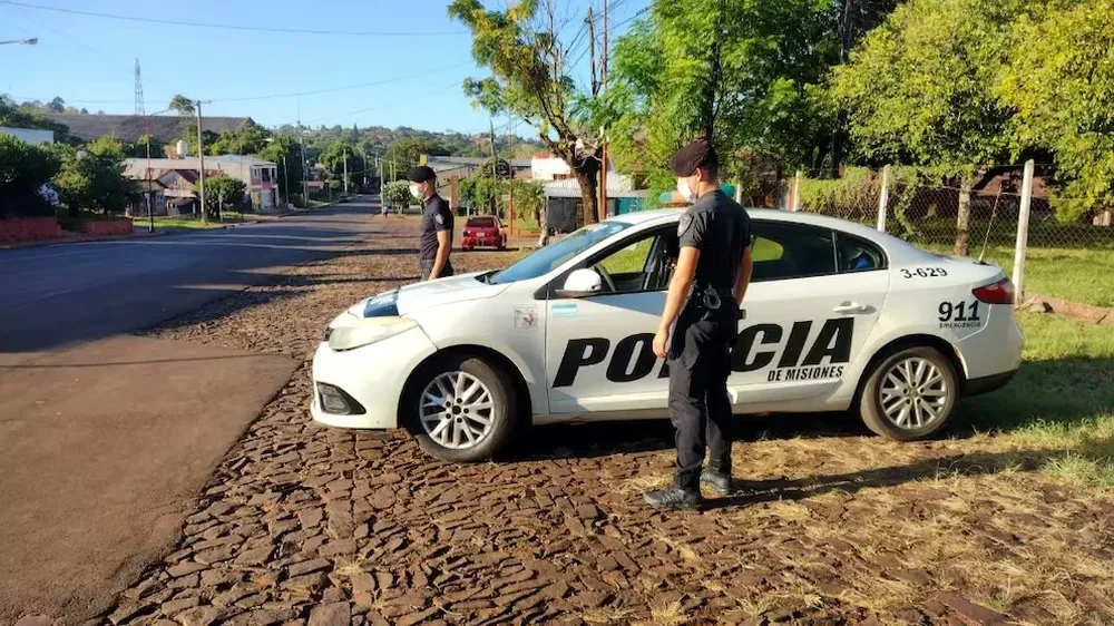 Una mujer fue detenida en la localidad de Misiones, Leandro N. Alem, acusada de robarle la tarjeta de crédito a su amiga y realizar compras millonarias