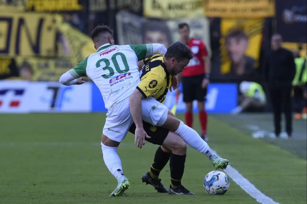 Quintana y Hernández, duelo contínuo