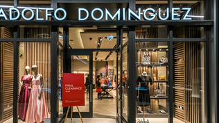 Una de las tiendas de la marca de moda Adolfo Domínguez en España.
