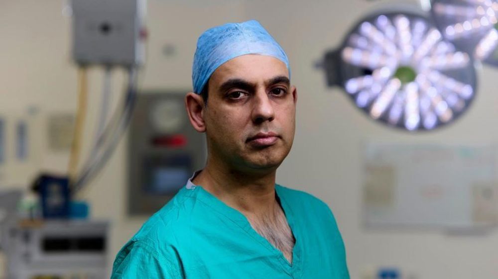 Imran Liaquat es neurocirujano especialista del Servicio Nacional de Salud de Lothian, Escocia.