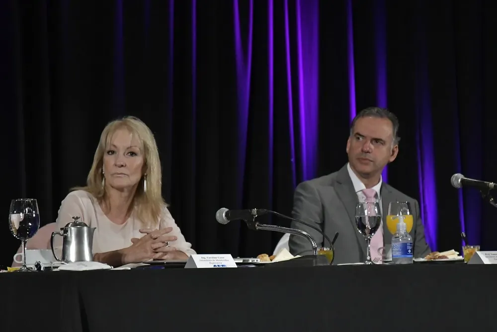 Carolina Cosse y Yamandú Orsi