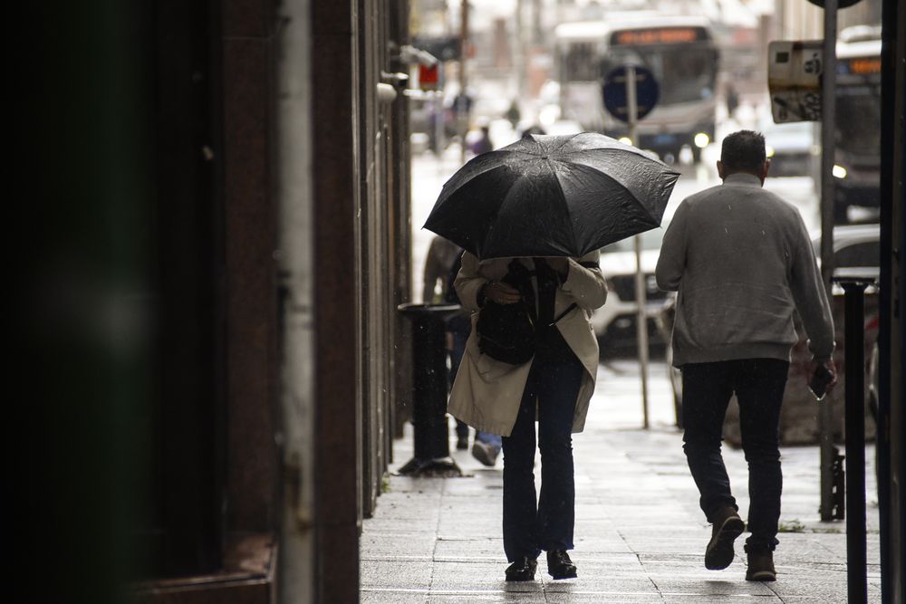20250408 Lluvia, frio, mal tiempo, estado del tiempo.