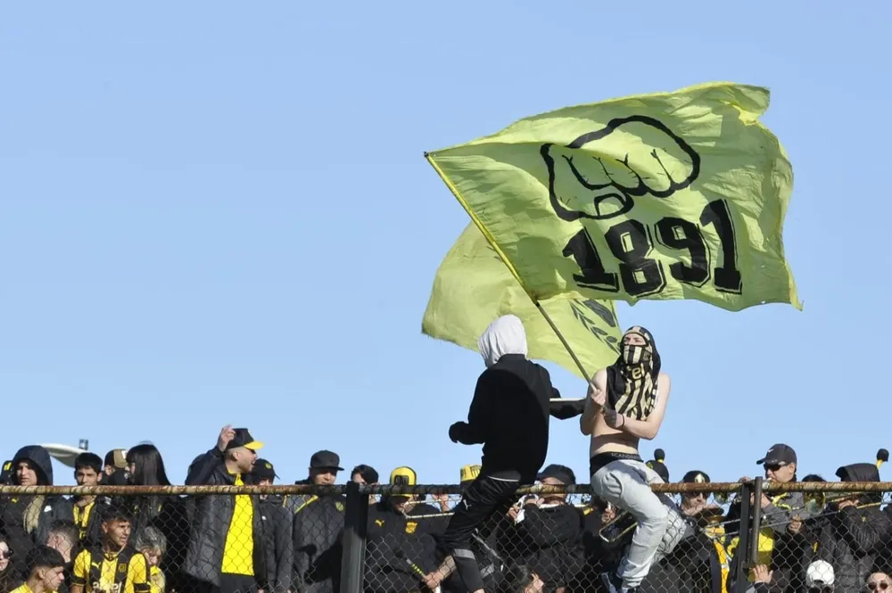 Hinchas de Peñarol en Jardines